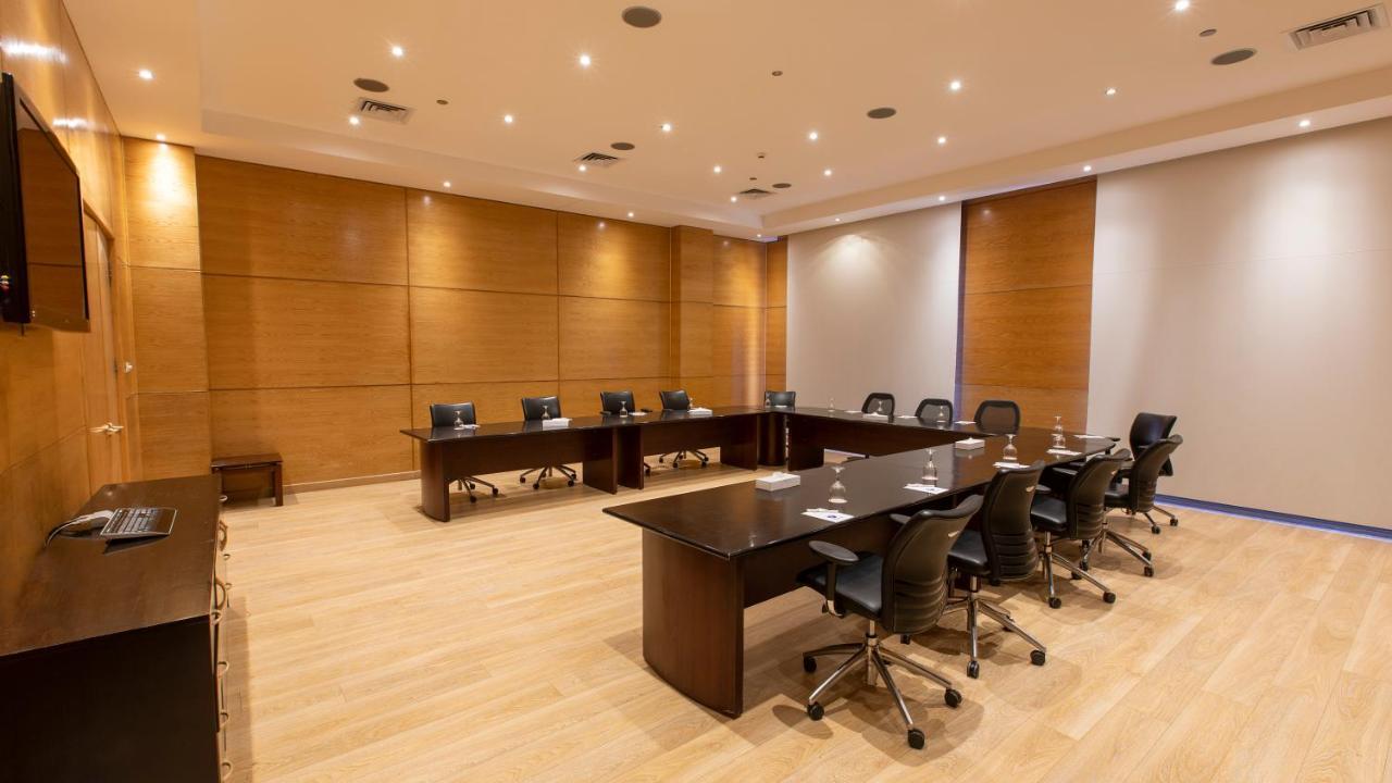 Naama Bay Hotel & Resort Sharm el Sheikh Esterno foto Meeting room at the hotel