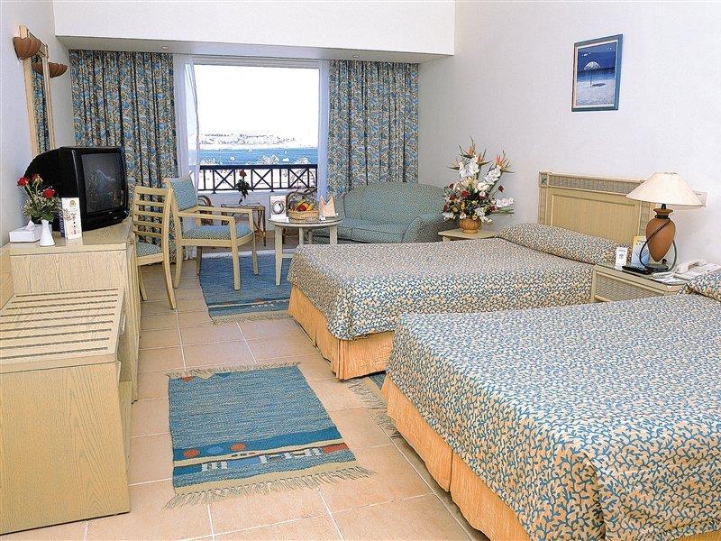 Naama Bay Hotel & Resort Sharm el Sheikh Camera foto A typical hotel room