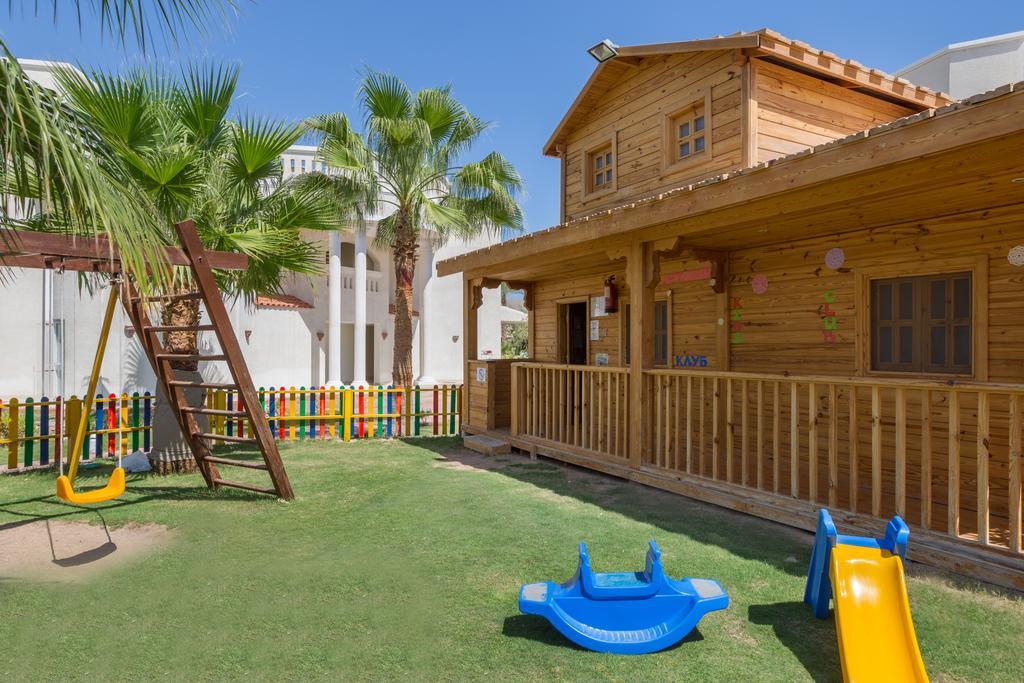 Naama Bay Hotel & Resort Sharm el Sheikh Esterno foto The school's campus