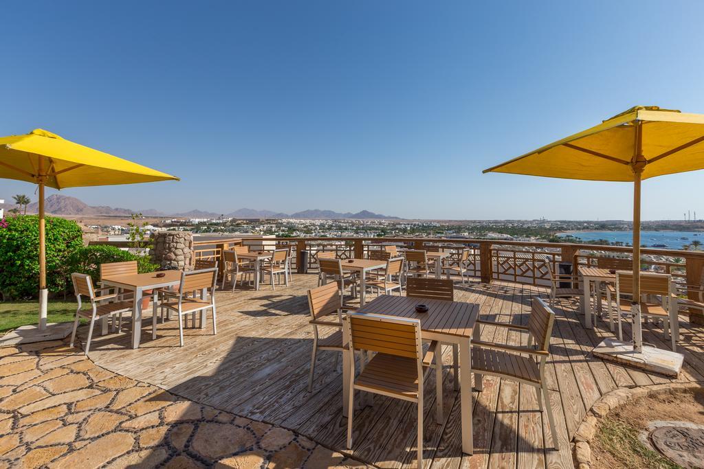 Naama Bay Hotel & Resort Sharm el Sheikh Esterno foto The view from the hotel